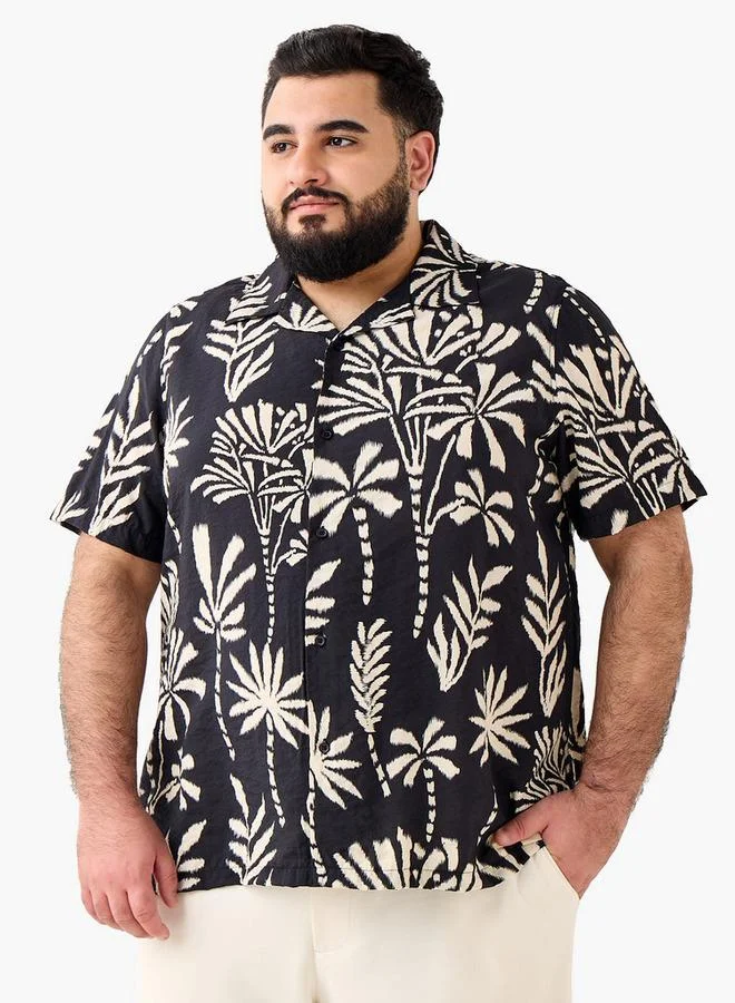 Maxim Men Camp Collar Printed Short Sleeve Shirt